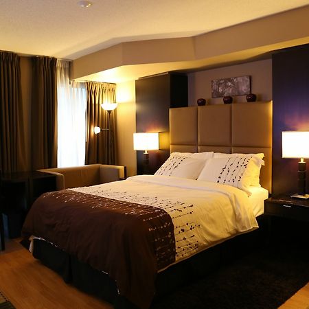 Visitor Accommodation Торонто Экстерьер фото
