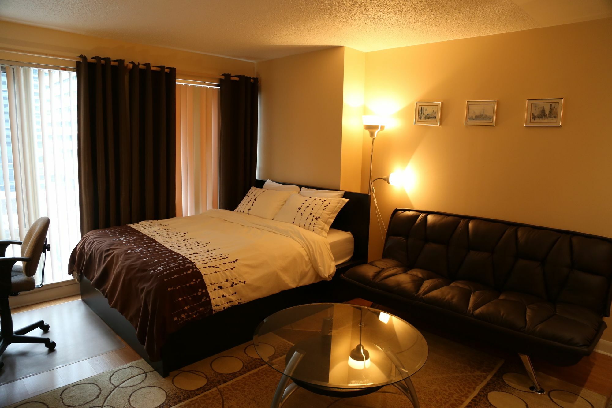 Visitor Accommodation Торонто Экстерьер фото
