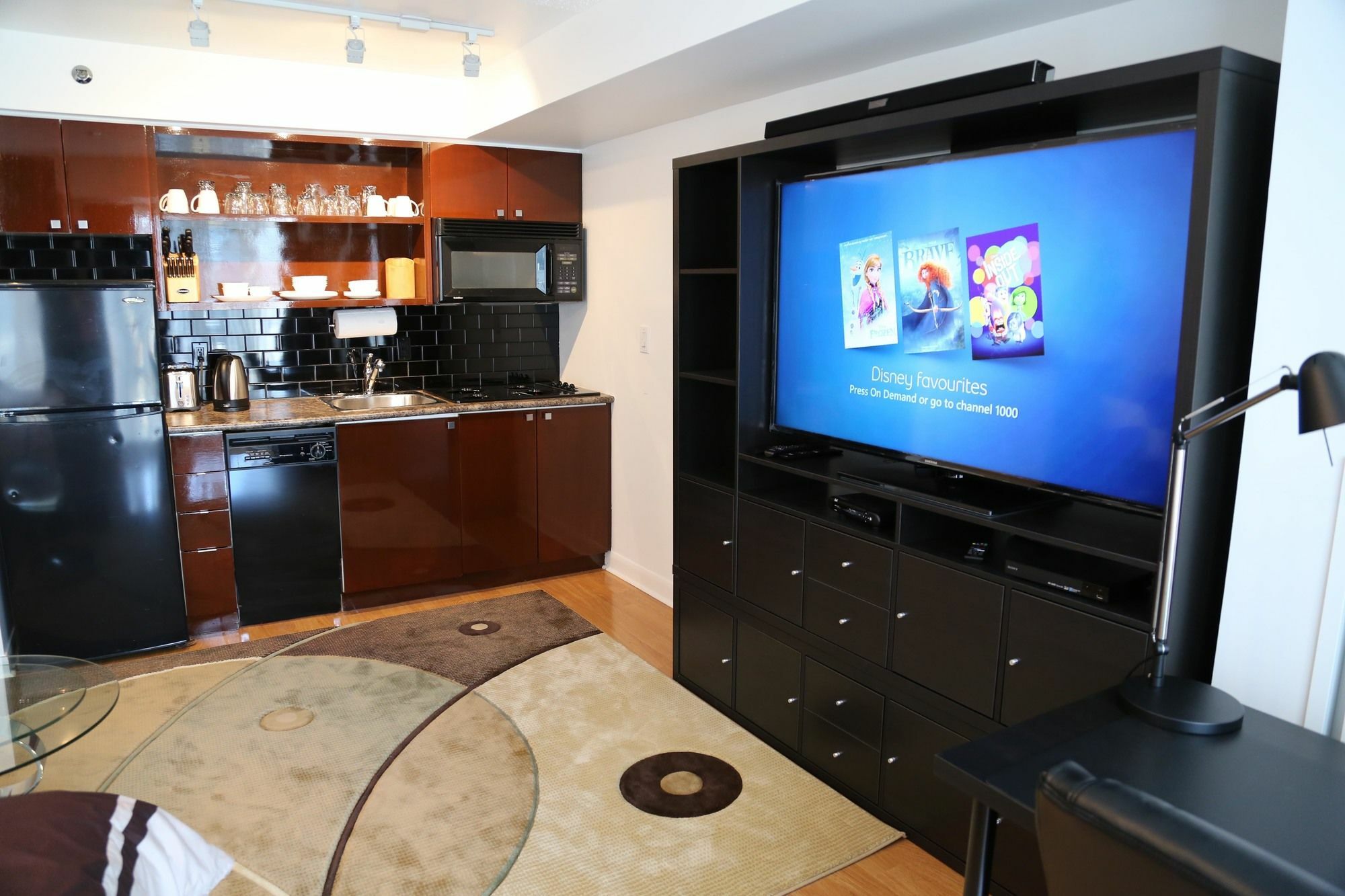 Visitor Accommodation Торонто Экстерьер фото