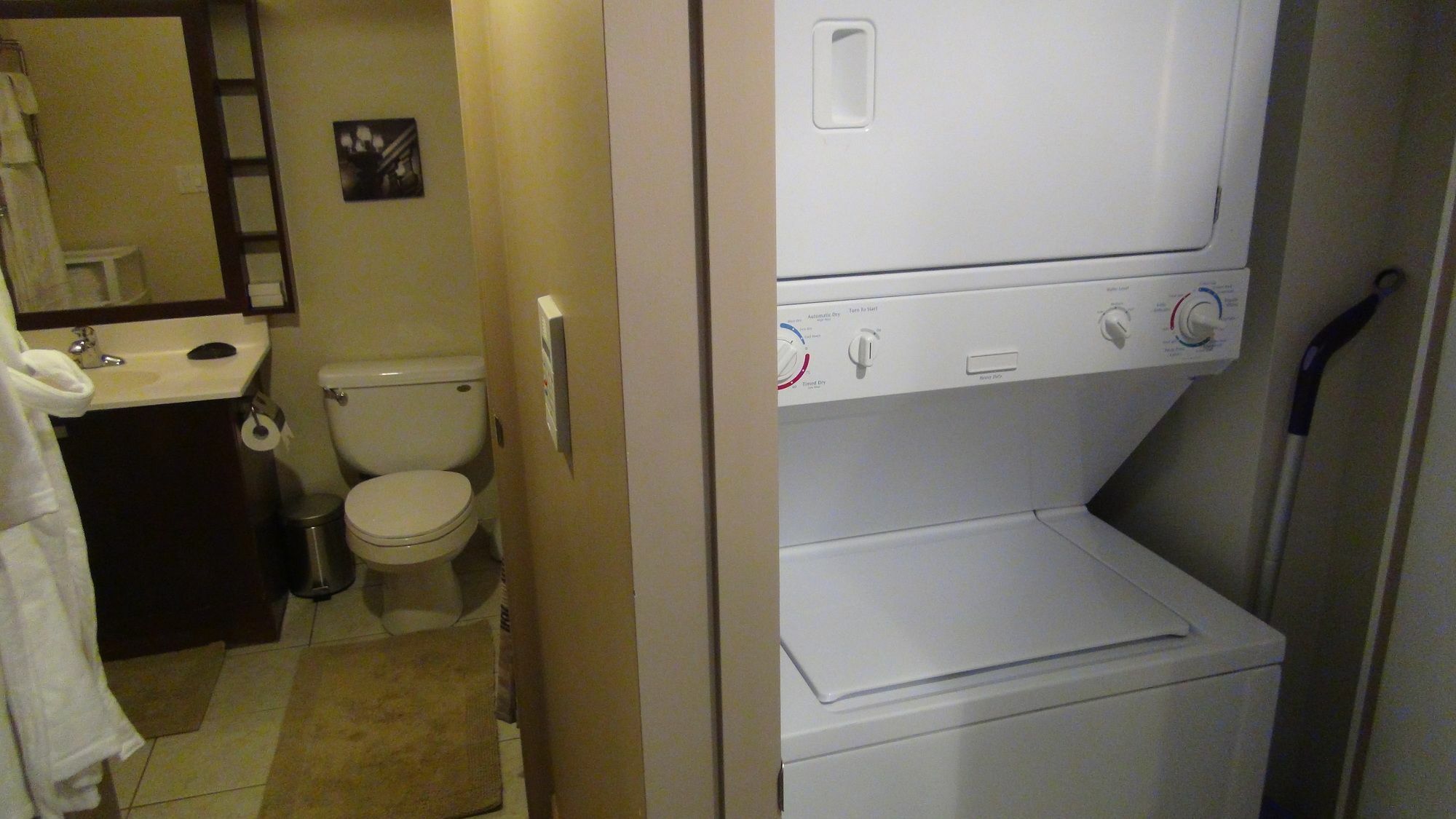 Visitor Accommodation Торонто Экстерьер фото