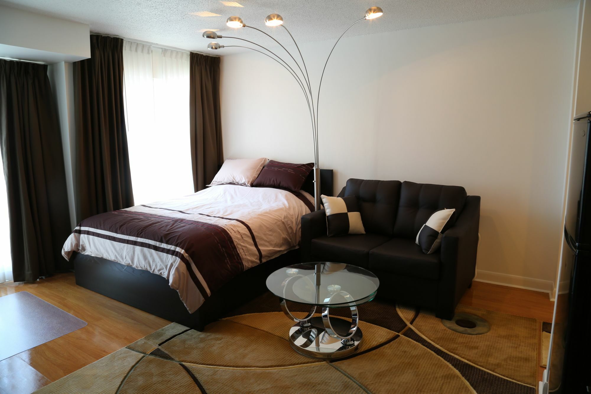 Visitor Accommodation Торонто Экстерьер фото