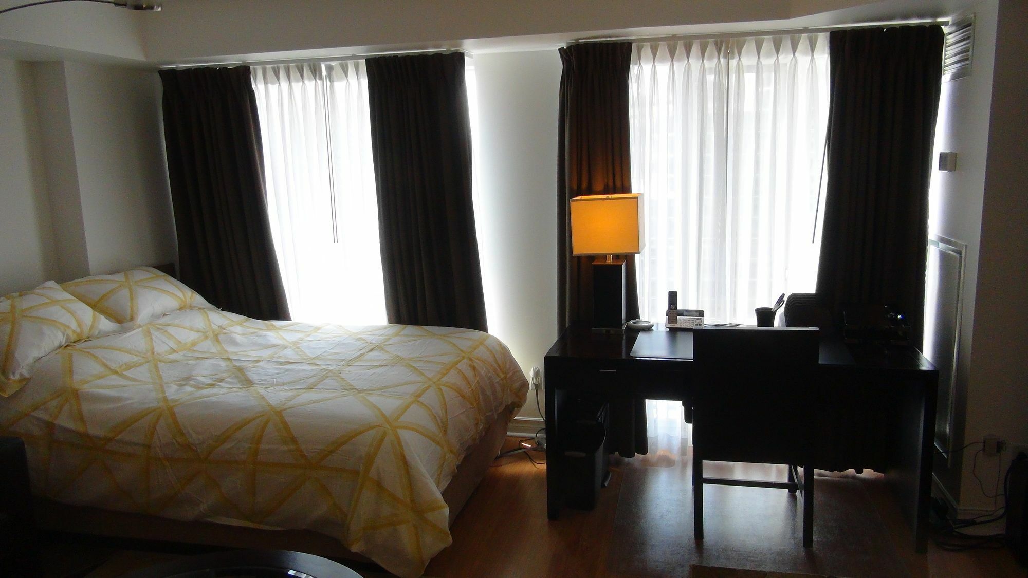 Visitor Accommodation Торонто Экстерьер фото