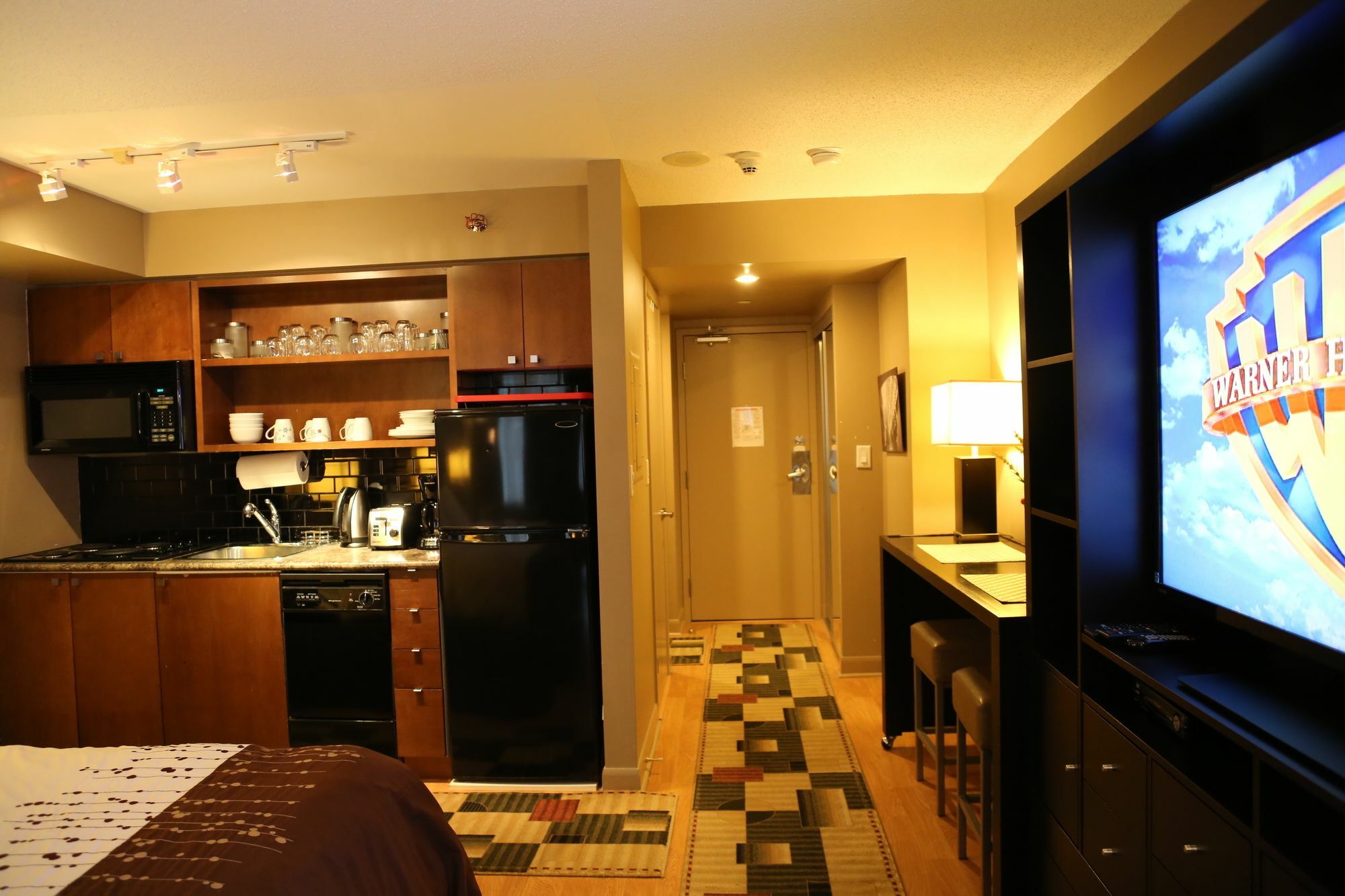 Visitor Accommodation Торонто Экстерьер фото