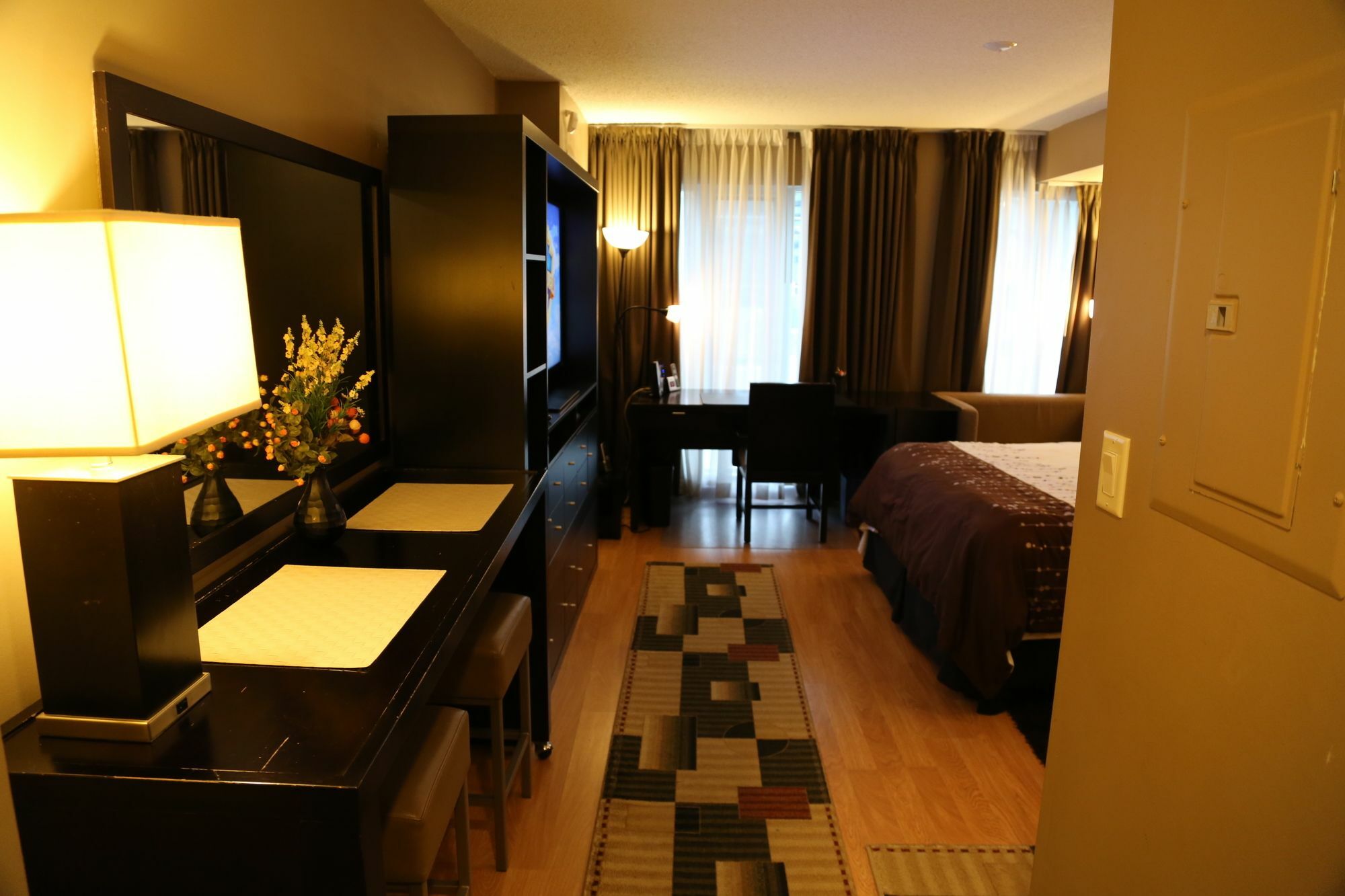 Visitor Accommodation Торонто Экстерьер фото