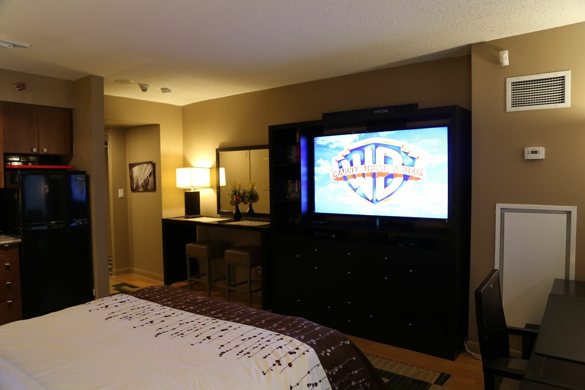 Visitor Accommodation Торонто Экстерьер фото